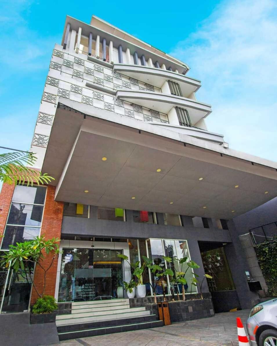 Hotel Fortunagrande Seturan Yogyakarta Exterior photo